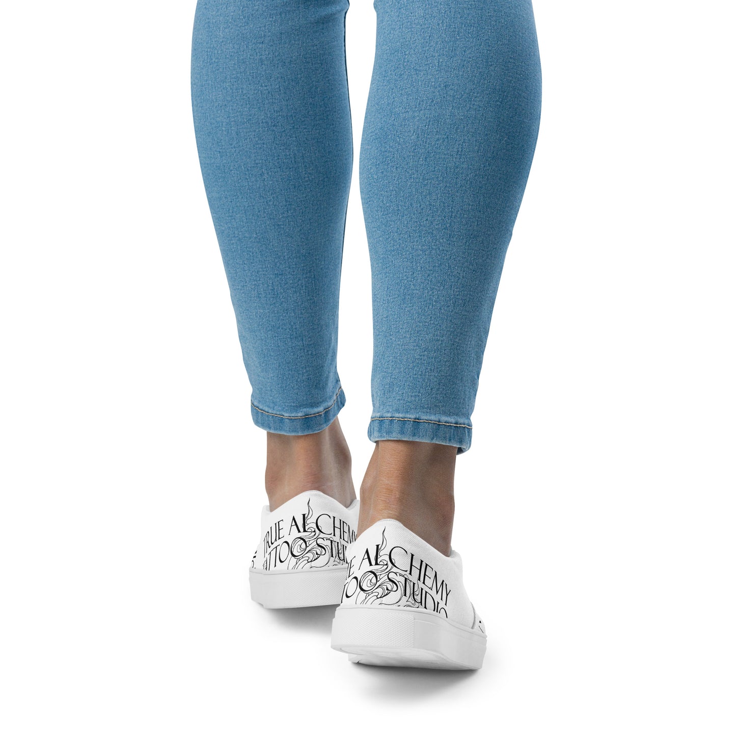 Women’s slip-on canvas shoes
